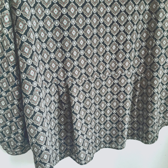 Dress Barn Paisley long sleeve blouse - Picture 6 of 7